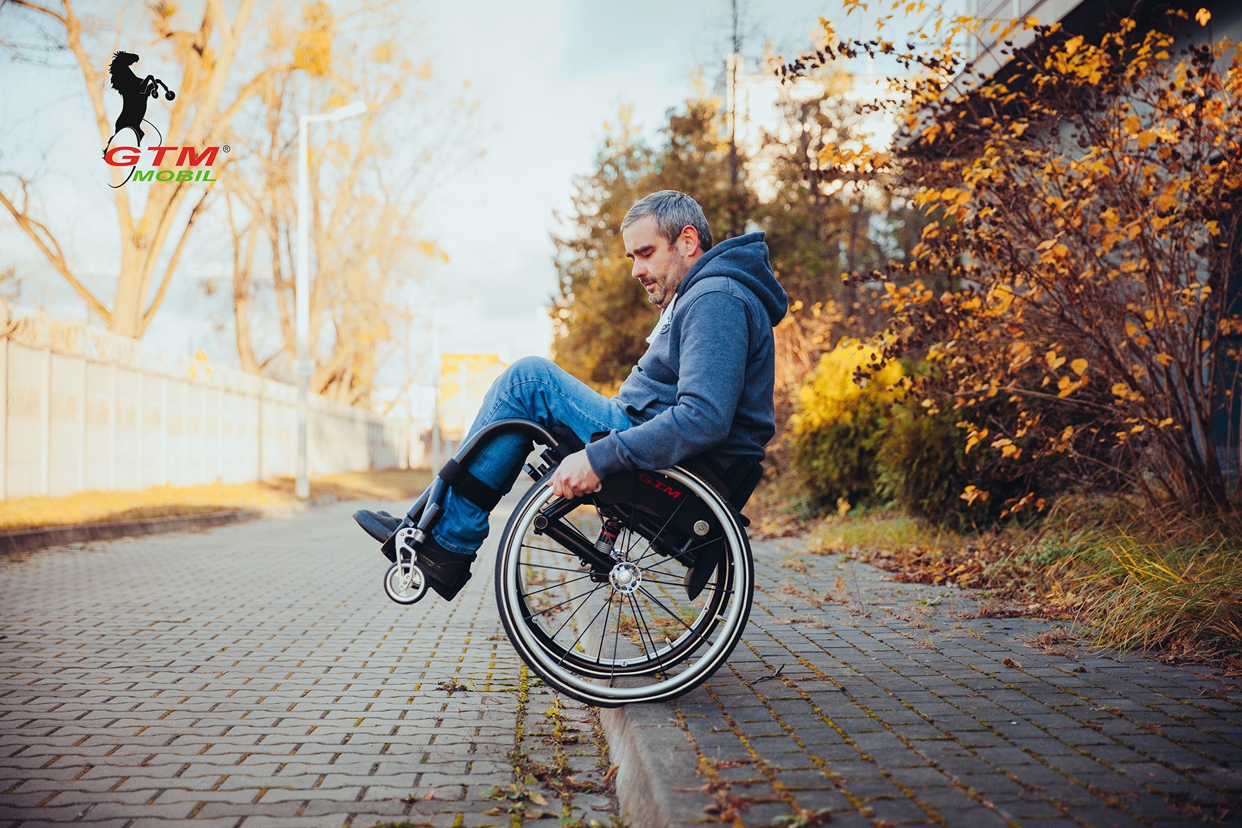 Aktywny wózek inwalidzki GTM SHOCK ABSORBER