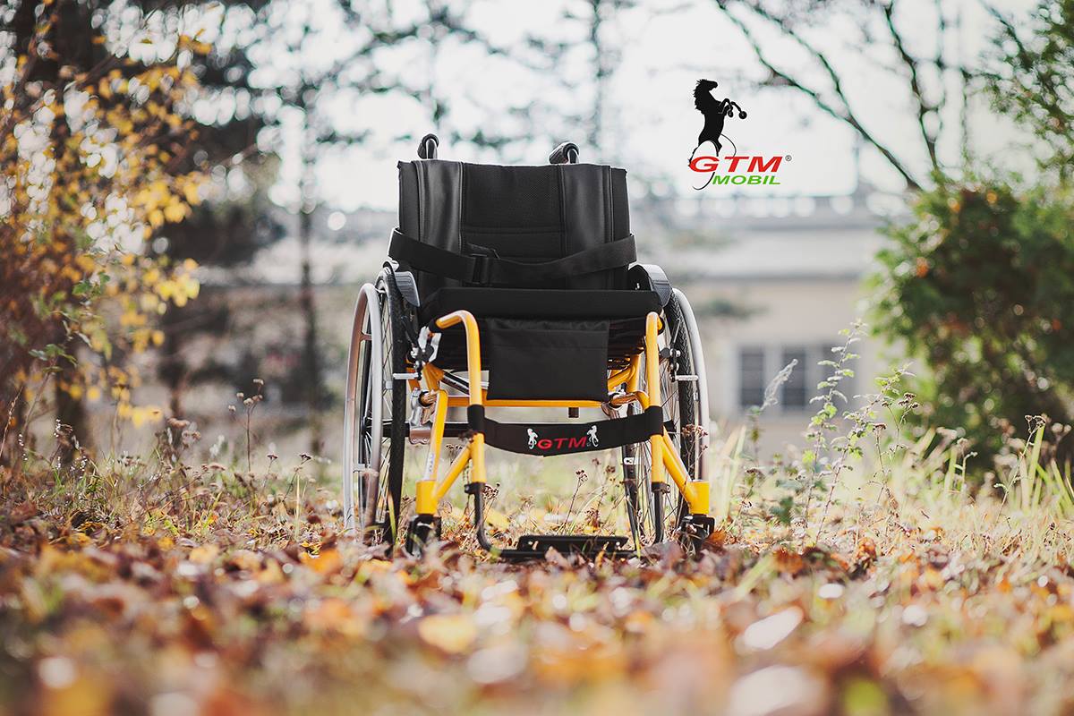 Aktywny wózek inwalidzki dla kobiet GTM CARISA