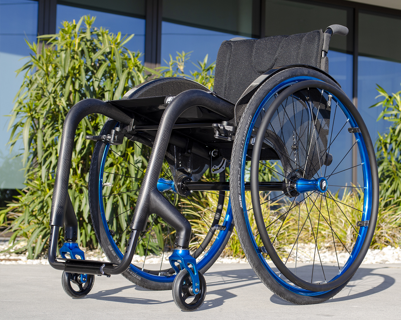 Wózek inwalidzki aktywny Progeo Joker Carbon