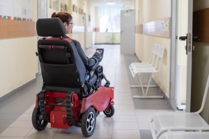 Ile wynosi dofinansowanie do elektrycznego wózka inwalidzkiego?